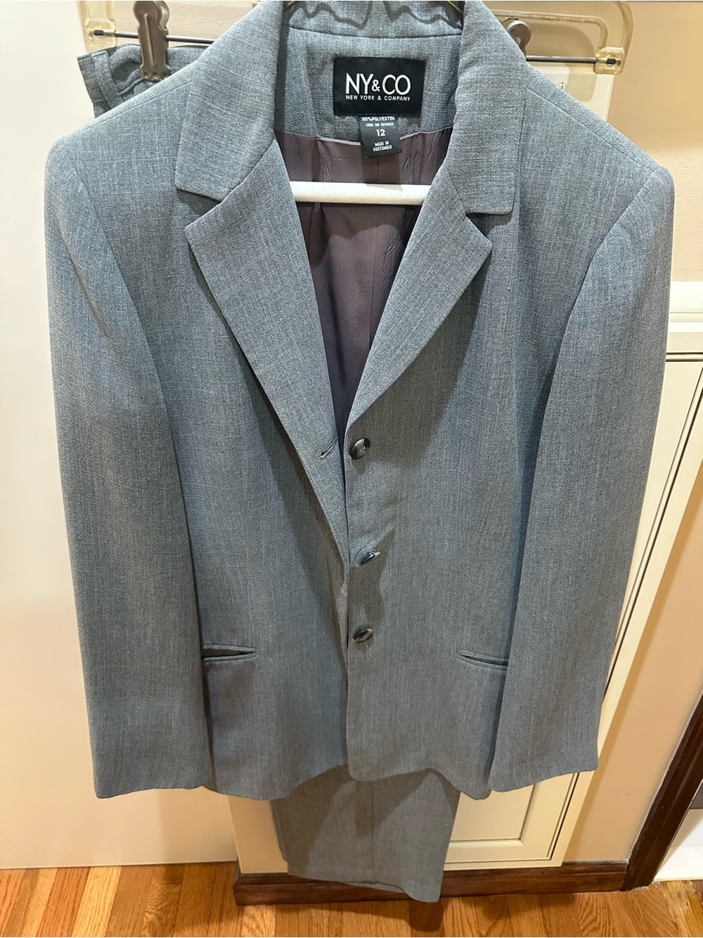 NY & Co Gray Vintage Womens 2 piece suit size 12